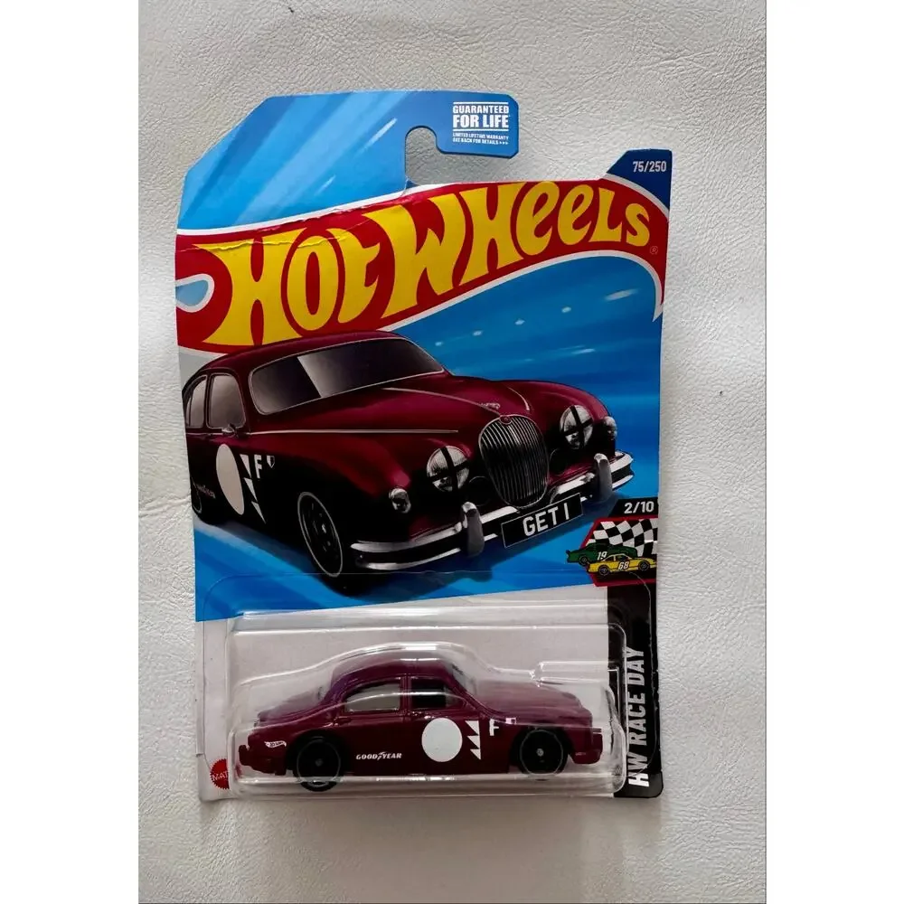 2024 Hot Wheels Jaguar MK1 HW Race Day 75/250 2/10 Diecast New Sealed